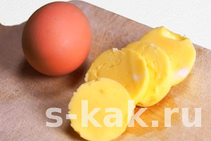 Как сварить желтое внутри яйцо